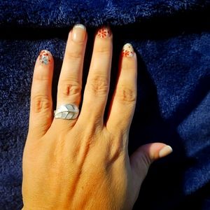 Mother of pearl leaf ring